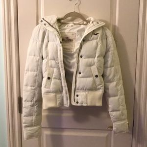 White Hollister Puffer Jacket w/ Fur Hood